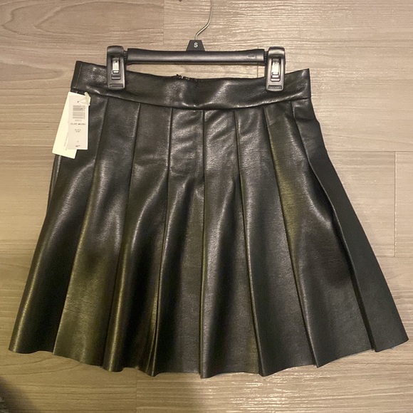 Aritzia Skirts Aritzia Black Vegan Leather Skirt Poshmark